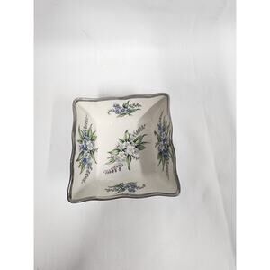 Blue Forget-Me-Not Trinket Dish: Delicate Beauty for Your Treasures